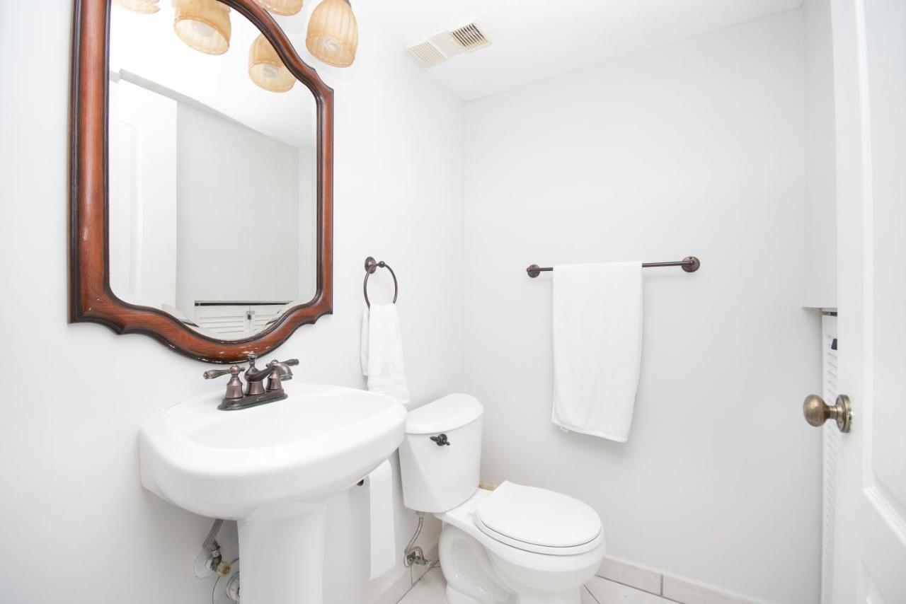 Beautiful 2/2.5 Condo W/Free Parking Fast Wifi Miami Eksteriør billede